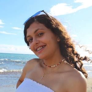 Meet your Posher, Dayane